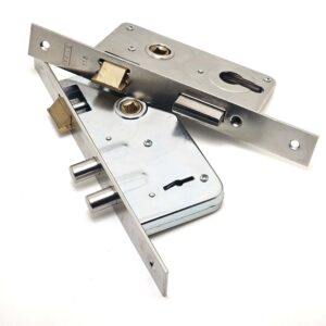 Cerraduras para puertas batientes