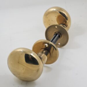 Pomo Doble Liso Desplazado de Bronce